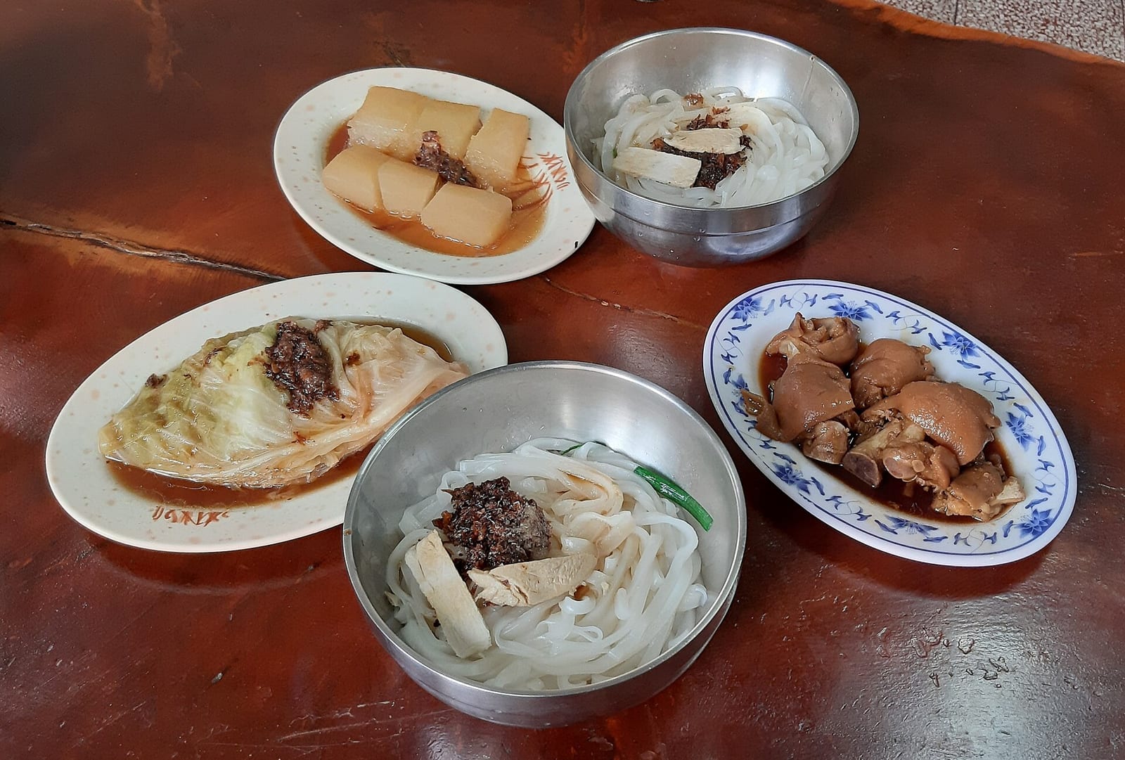 Hakka Flat Rice Noodles (Ban Tiao)