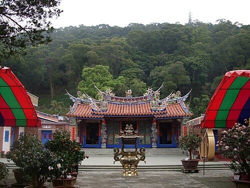 社頭清水岩