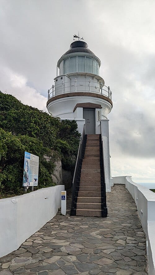 東引灯台（東湧灯台）